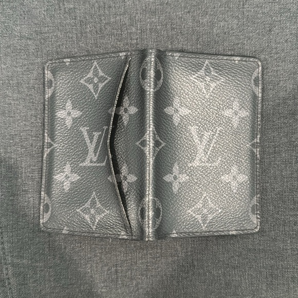 Men’s Louis Vuitton Wallet (Black) - Picture 3 of 6